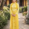Shop cho thuê đồ áo dài ba tà vàng hoàng hậu
