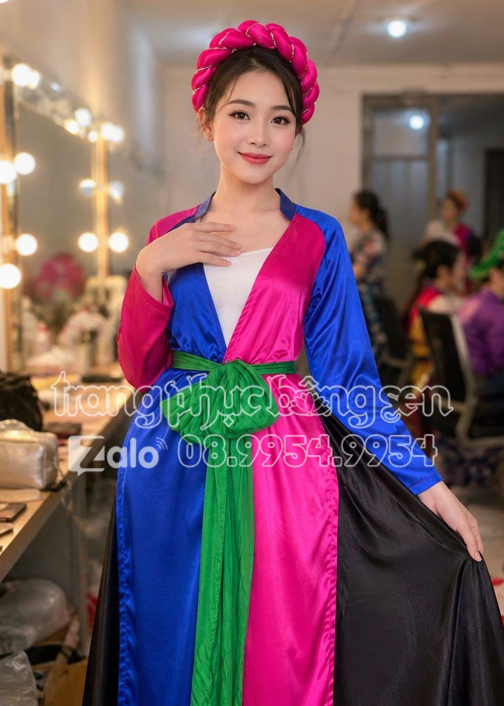 thuê áo tứ thân phi trơn hồng sen xanh dương