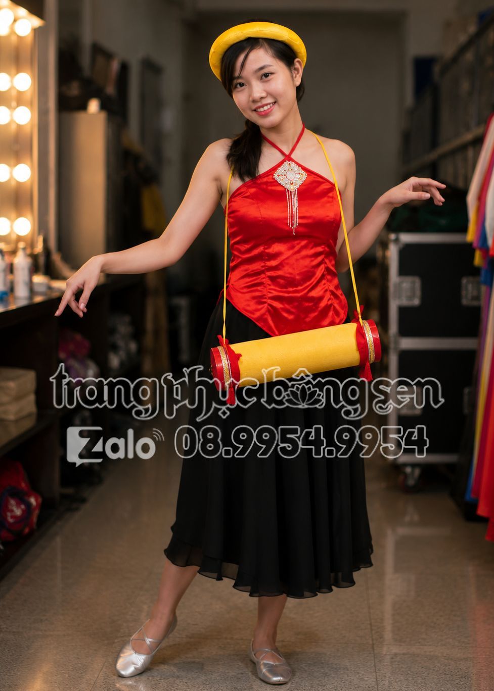 thuê áo yếm váy đụp