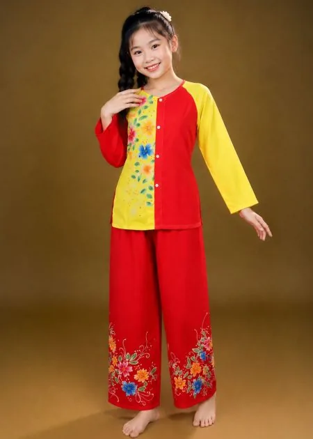 thuê đồ bà ba bà ba tiểu học đỏ vàng vẽ hoa
