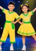 thuê đồ nhảy cổ động nam vàng phối xanh lá