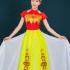 thuê trang phục múa - đồ múa hát Âu Lạc thân đỏ cổ yếm 2 tà vàng