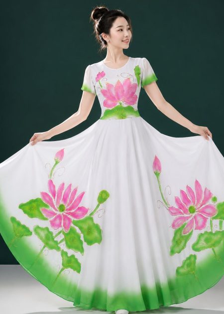 thuê váy múa - đầm váy múa sen tay cánh tiên xòe rộng 360 độ
