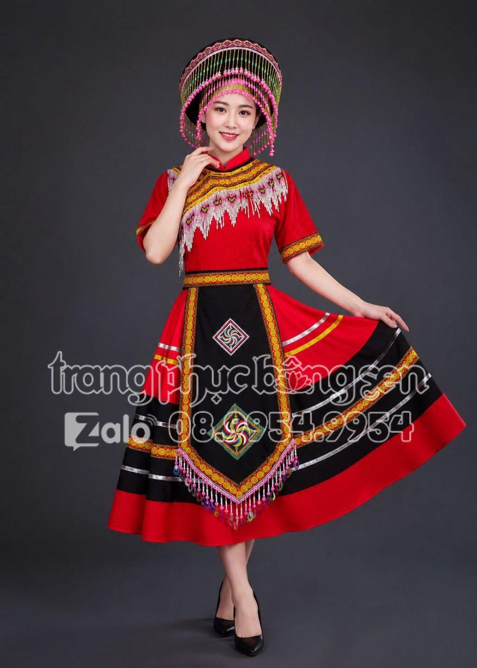 Trang phục dân tộc Mèo H Mông đỏ truyền thống