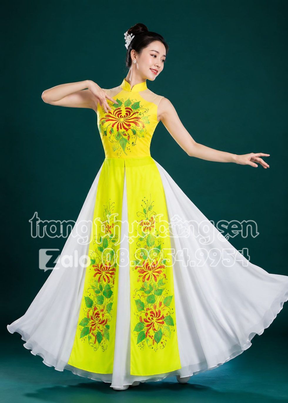 Trang phục hát múa áo dài cách điệu vàng 3 tà hoa cúc