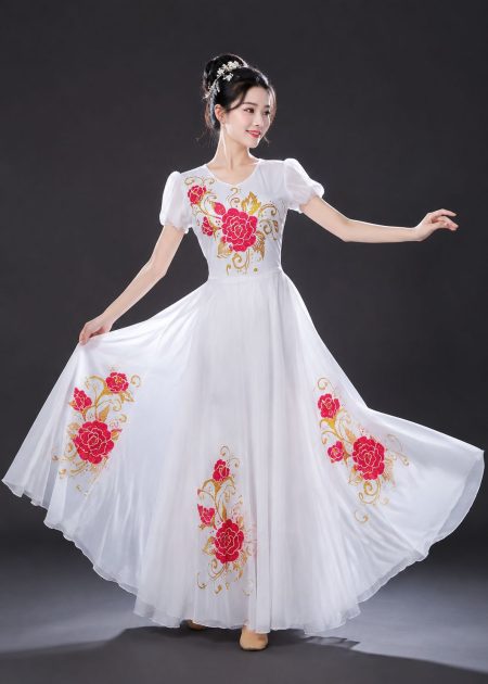Trang phục múa hát đầm trắng hoa hồng tay cánh tiên