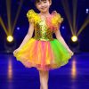 Váy kim sa mầm non vàng xanh lá chéo vai bông ngực to