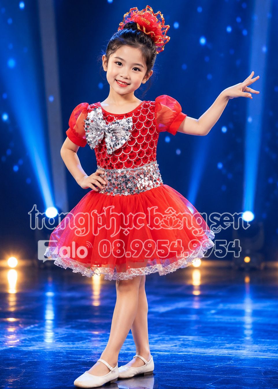 Váy múa mầm non kim sa đỏ nơ trắng