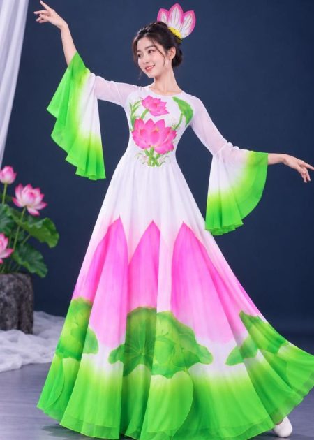 thuê váy múa đầm múa sen cổ yếm tay dài